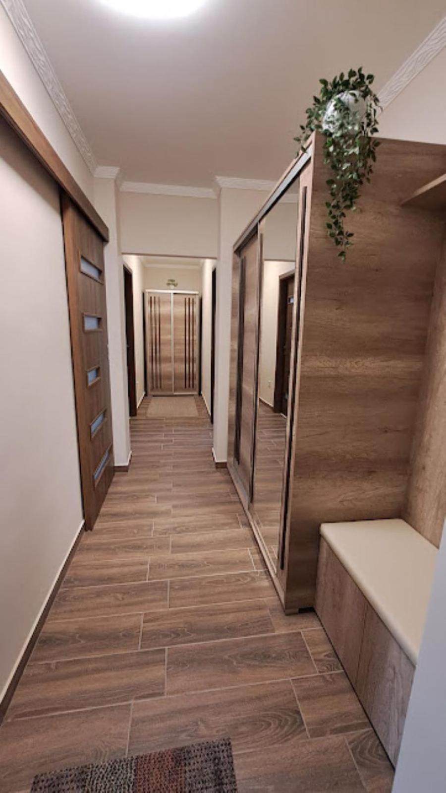 Szilfak City Apartman ハイデゥソボスロー エクステリア 写真