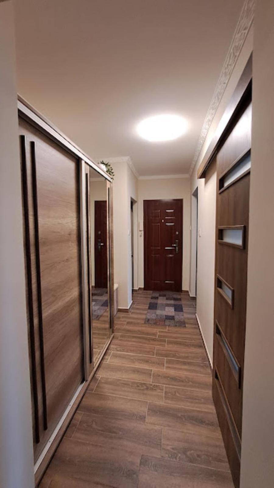 Szilfak City Apartman ハイデゥソボスロー エクステリア 写真